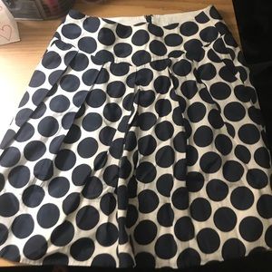 Banana Republic Skirt. Polka Dot. Size 2